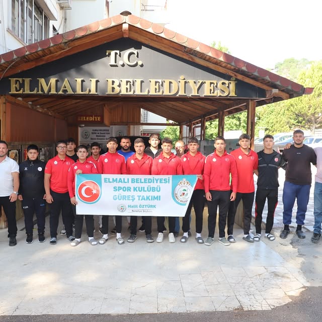Elmalı Belediyesi Güreş Takımı Kocaeli'de Altın Kemer İçin Hazırlık