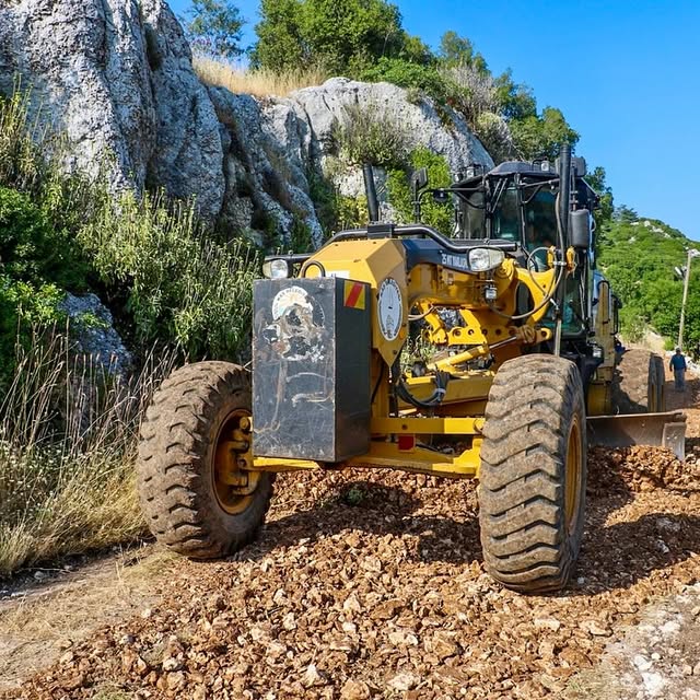 Antalya Kaş'ta Yeniköy'de Yol Çalışmaları Başladı