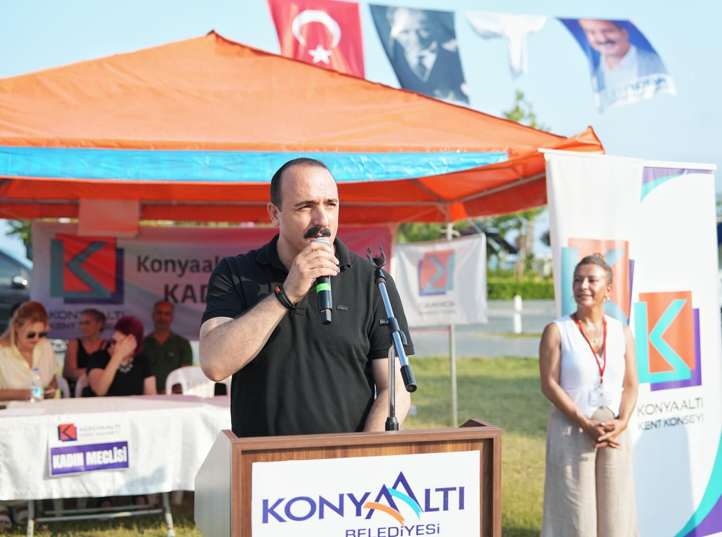 Konyaaltı Belediyesi'nden Üreten Kadınlar Kermesi'ne Destek