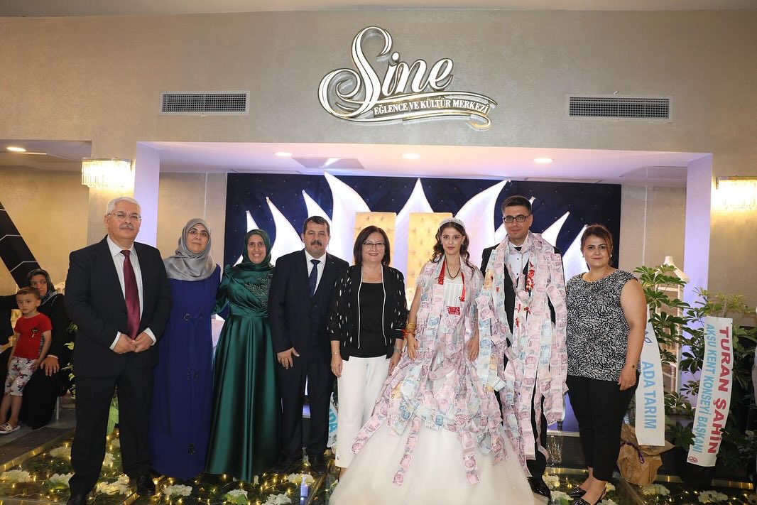 Antalya Akseki'de Düğün Heyecanı: Genç Çift Ayşegül ve İbrahim Evlendi