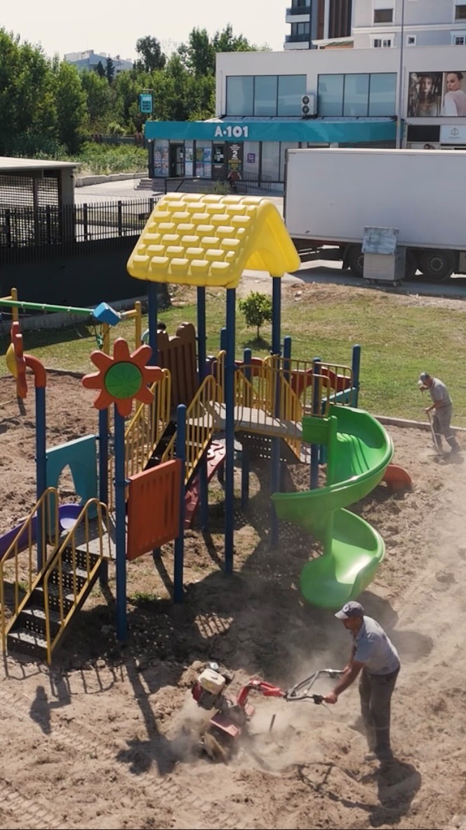 Antalya Kepez Belediyesi, Göksu Mahallesi Parklarını Yeniliyor