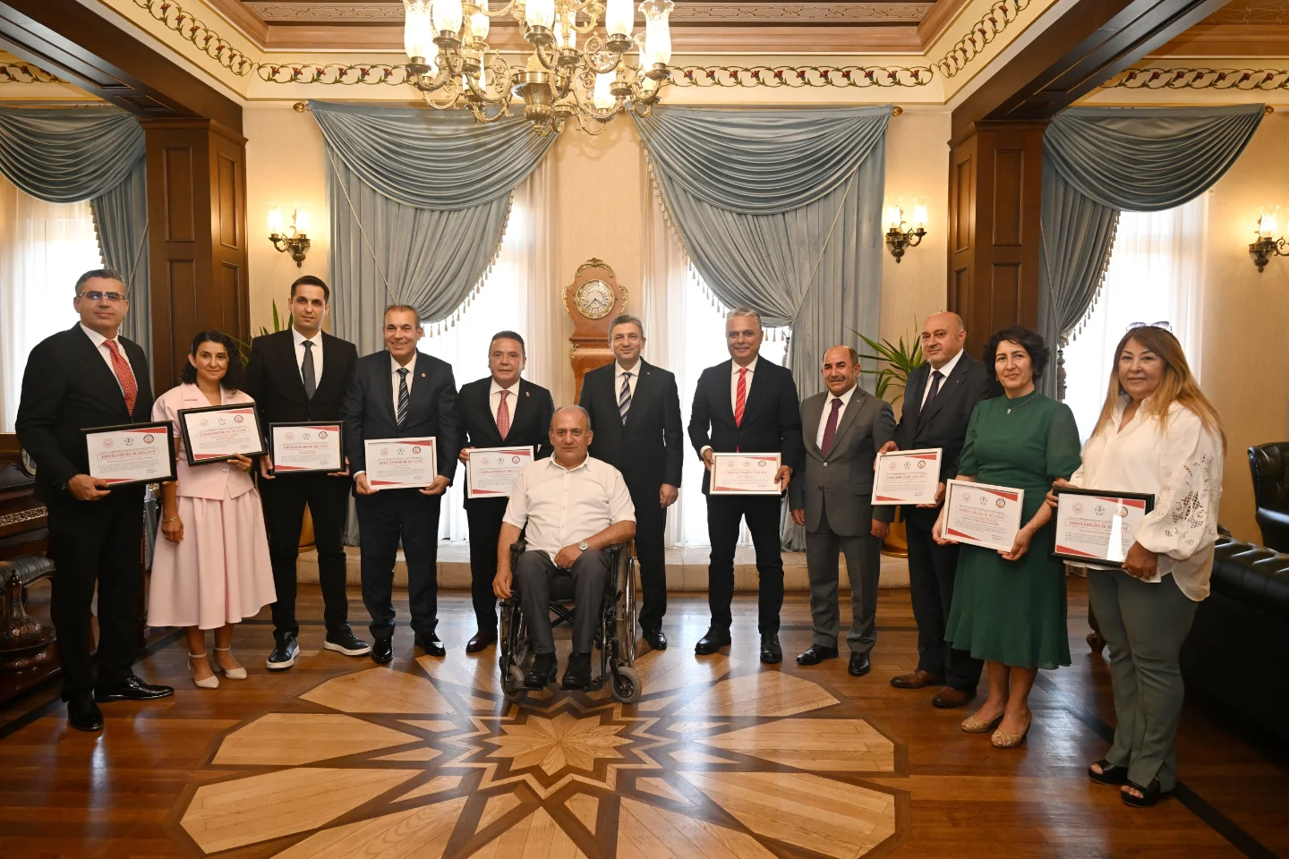 Antalya'da Erişilebilirlik Belgesi Alan Kurumlar Tebrik Edildi