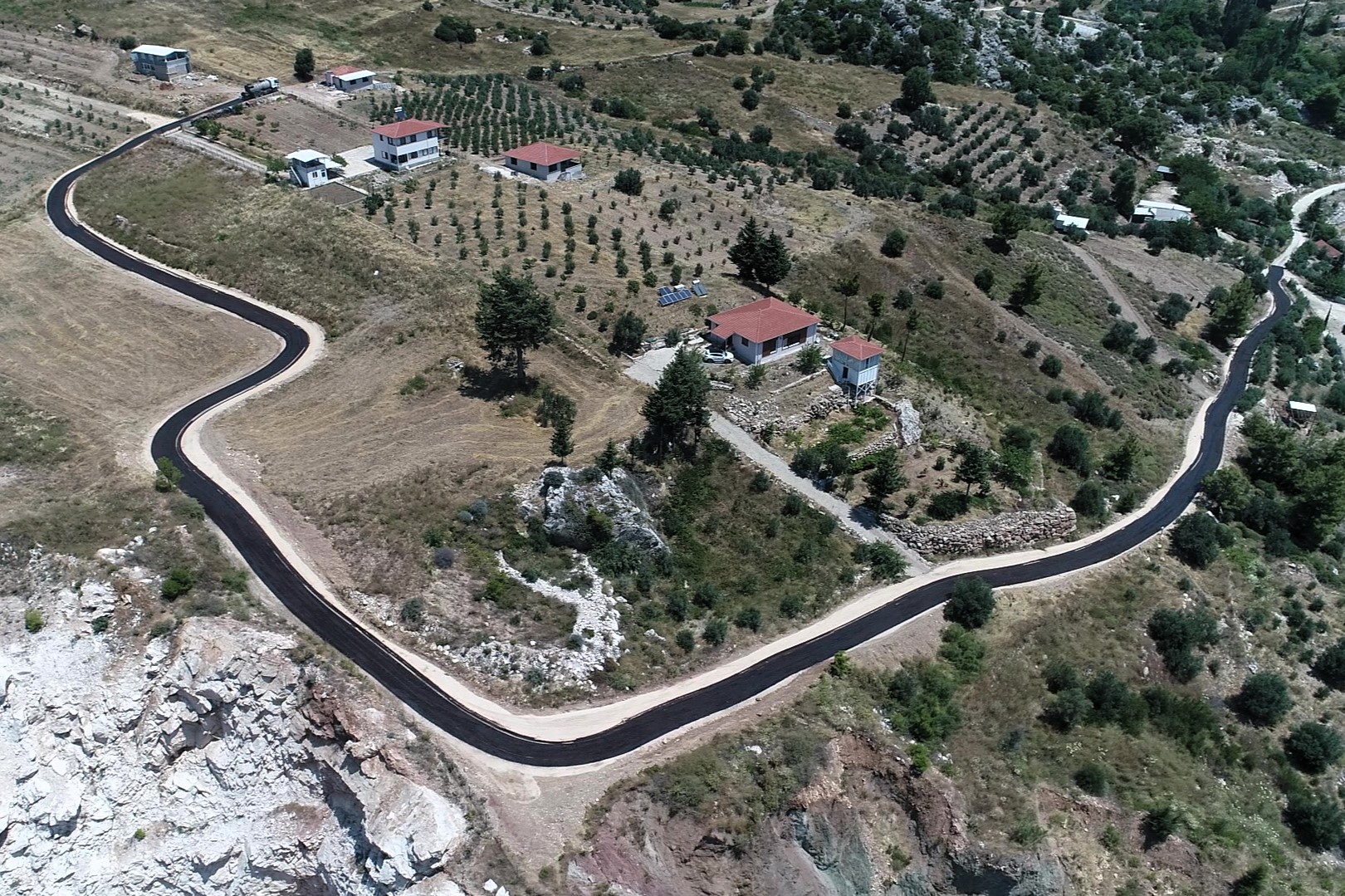 Serik Belediyesi Fen İşleri Müdürlüğü'nden Asfalt Çalışmaları