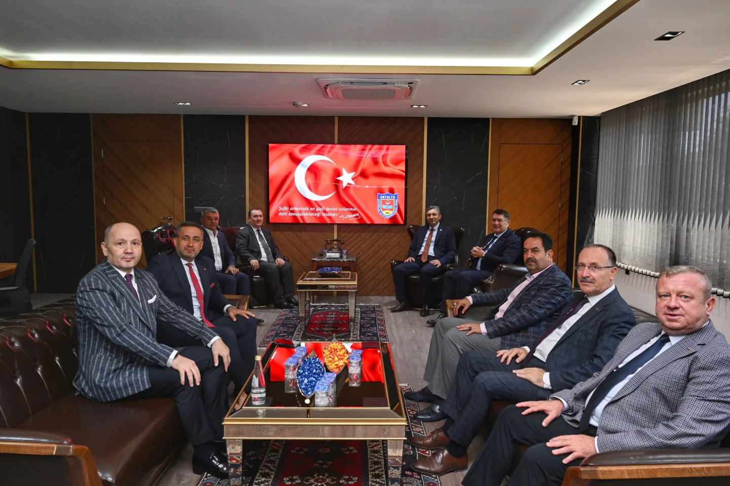 Antalya'da Ticari Taksilere Panik Butonu Sistemi Kuruldu