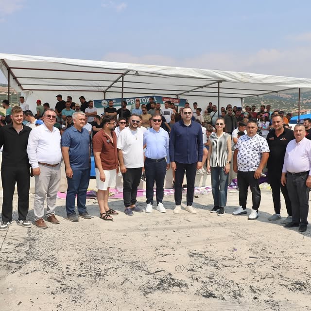 Elmalı'da Araç Tutkunları Auto Fest'te Bir Araya Geldi