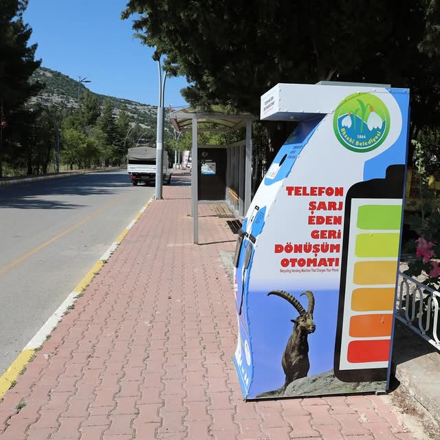 Antalya Akseki Belediyesi'nden Çevre Dostu Geri Dönüşüm Otomatı