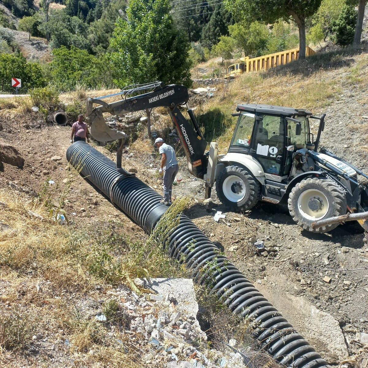 Antalya Akseki'de Yağmur Suyu Drenaj Hattı ve Dere Islah Çalışması Yapıldı