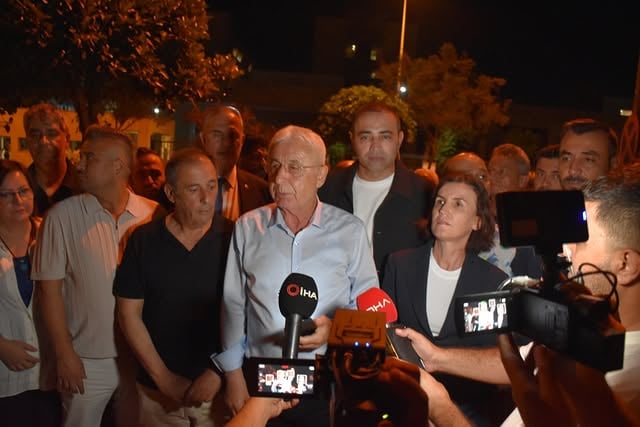 Antalya'da CHP'ye Yönelik Operasyonlar Sürüyor: Parti İl Örgütü Açıklama Yaptı