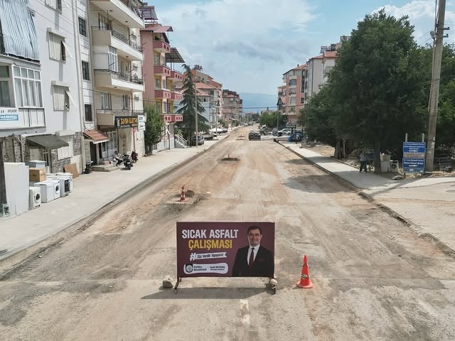 Elmalı'da Ünal Özgödek Caddesi Yeniden Yüzünü Değiştiriyor