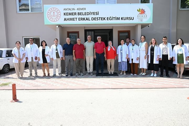 Kemer Belediyesi Kurs Merkezi’nde Yeni Eğitim Dönemi Başladı