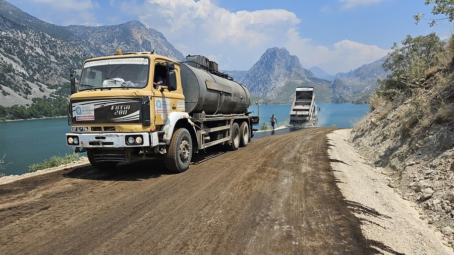 Antalya Akseki'de Yol Yenileme Çalışmaları Ulaşımı Rahatlattı