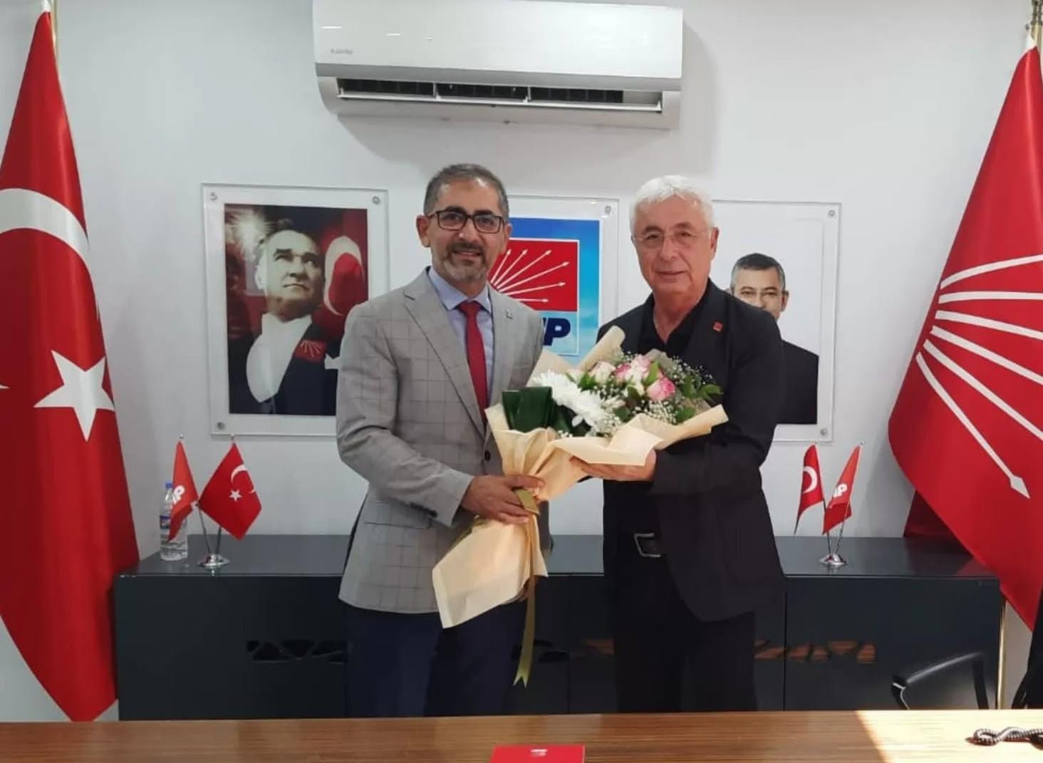 Antalya'da CHP ile Mali Müşavirler Buluşması: Antalya ve Ülke Gündemi Değerlendirildi