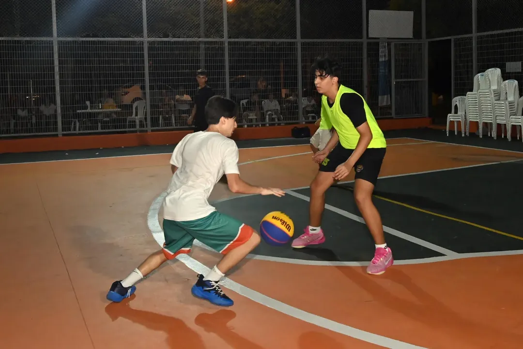 Kumluca'da 3x3 Sokak Basketbolu Turnuvası Coşkusunu Sürdürüyor