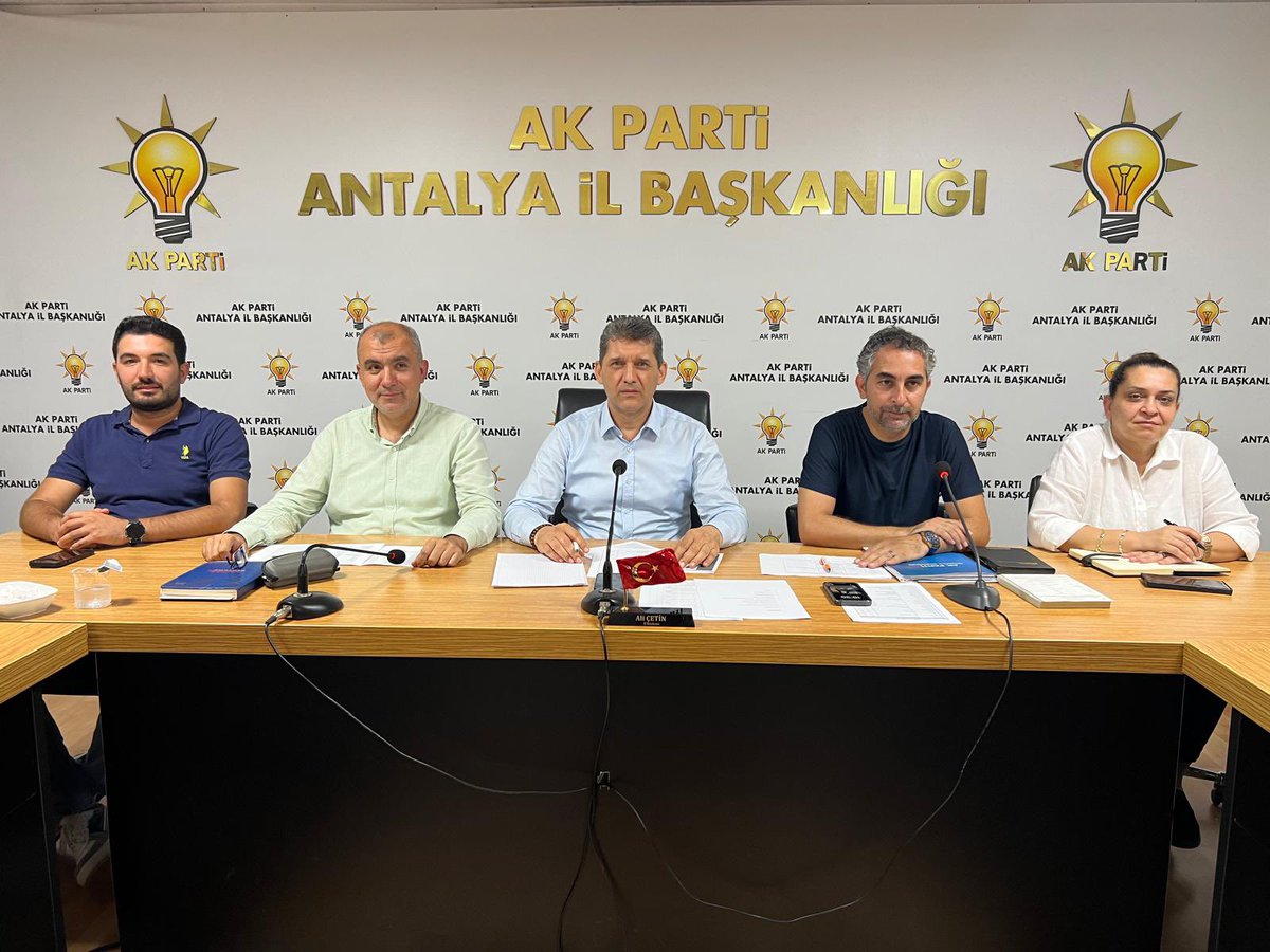 Antalya AK Parti İl Başkanlığı Yönetim Kurulu Toplantısı Yapıldı