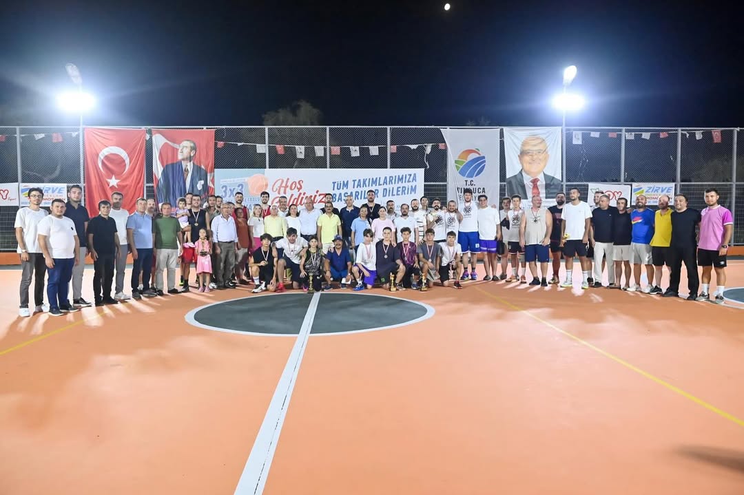 Kumluca'da Basketbol Şöleni: 3x3 Sokak Basketbolu Turnuvası Tamamlandı