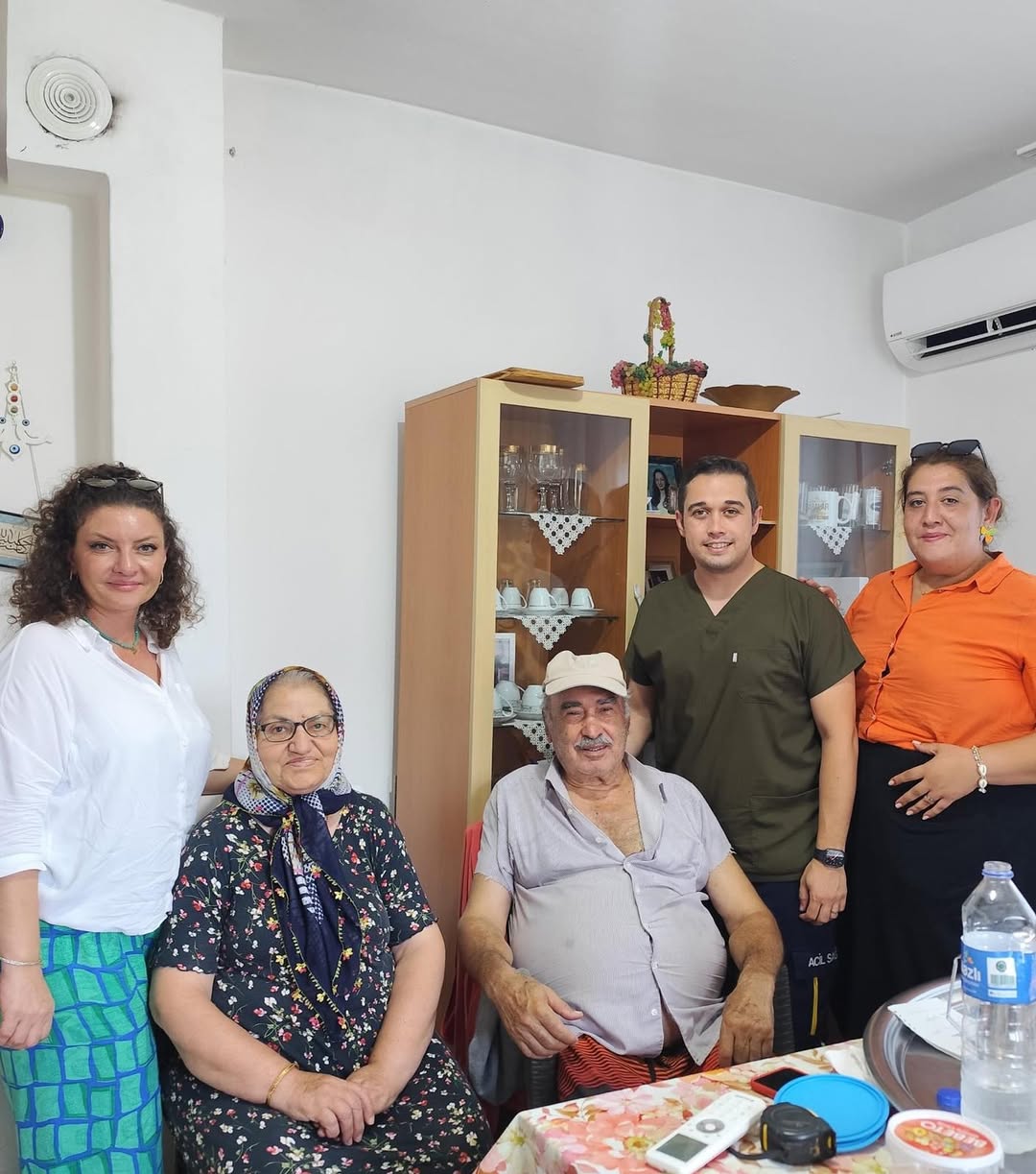 Kemer Belediyesi, Yaşlı Vatandaşlara Destek: 