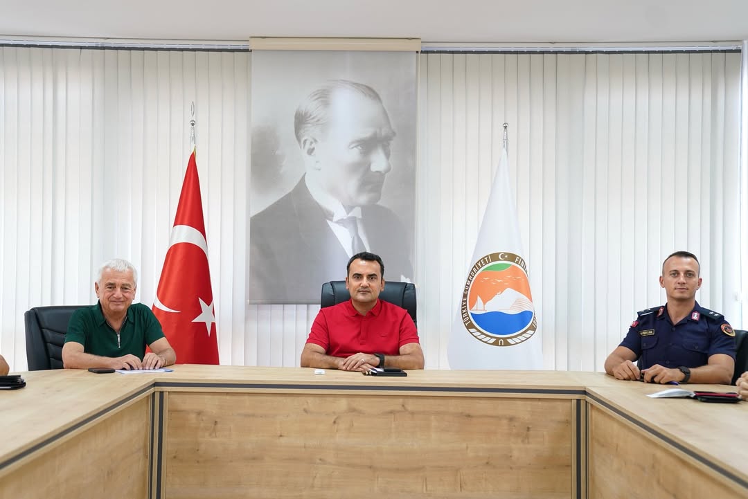 Finike ve Demre Koylarının İsimlendirilmesi ve Sokak Hayvanları Koruma Çalışmaları