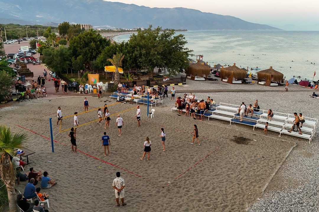 Demre ve Starogard Gdanski Dostluk Voleybol Maçıyla Kardeşliği Kutladı