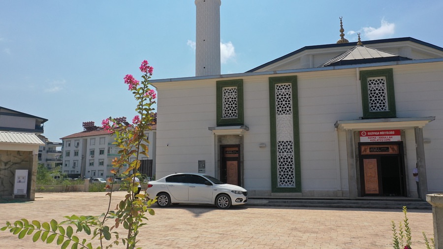 Gazipaşa'da Fatma Abdullah Kızılateş Cami'ne Yeni Yüz