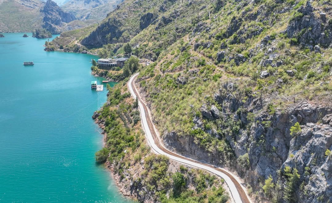 Oymapınar Barajı Çevresindeki Yollar Asfaltlanıyor: Antalya'da Ulaşım Konforu Artıyor