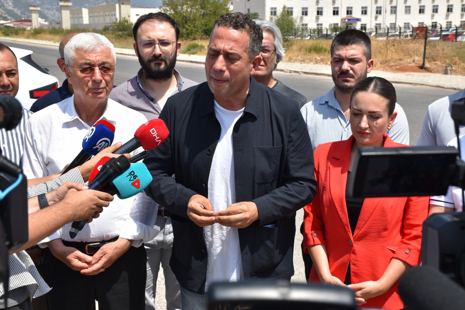 Muhittin Böcek Ziyareti: CHP'li Delegeler Cezaevinde Destek Veriyor