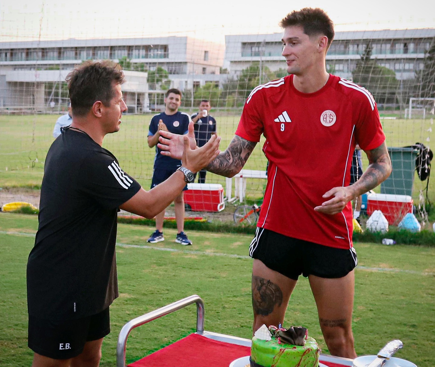 Antalyaspor'da Doğum Günü Sevinci: Tomáš Čvančara Kutlandı