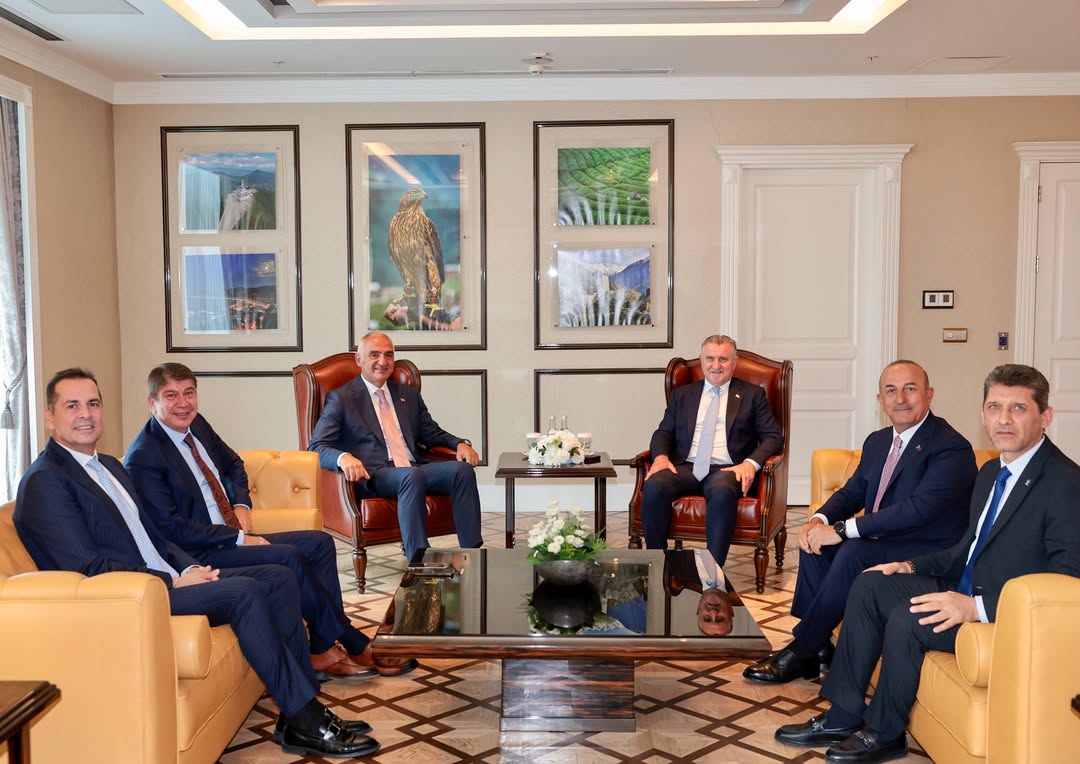 Antalyaspor Delegasyonu Bakanları Ziyaret Etti