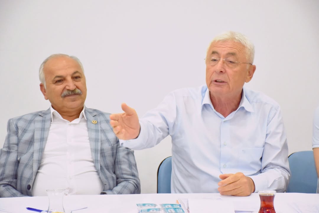 CHP'li Başkanlar ve Milletvekilleri, Antalya'da Sivil Toplumla Görüştü