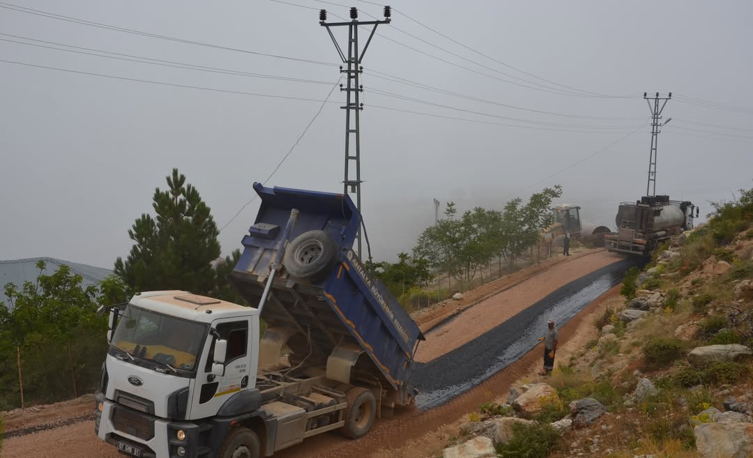 Antalya'da Çeltek Yaylası'na Bağlanan Yol Asfalta Kavuşuyor
