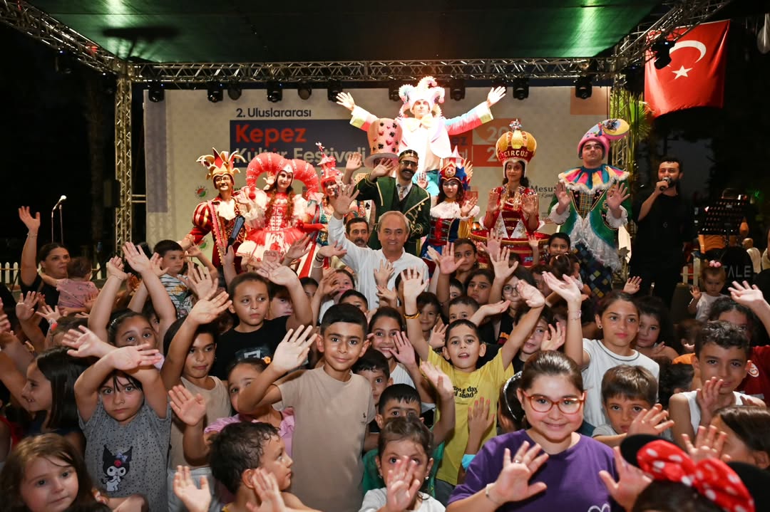Antalya Kepez'de Renkli Festival Coşkusu Başladı