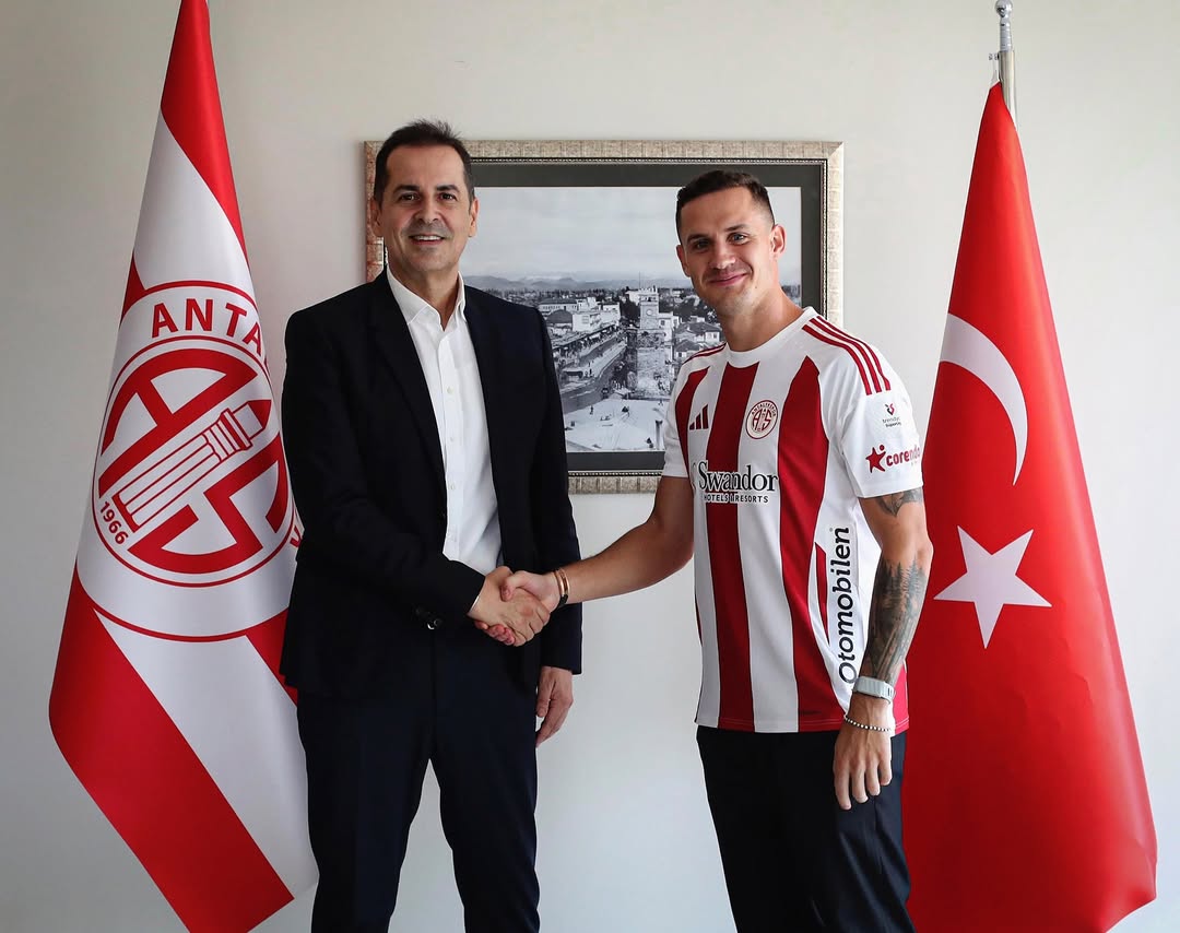 Antalyaspor, Bosna Hersekli Orta Saha Dario Šarić'i Kadrosuna Kaptı