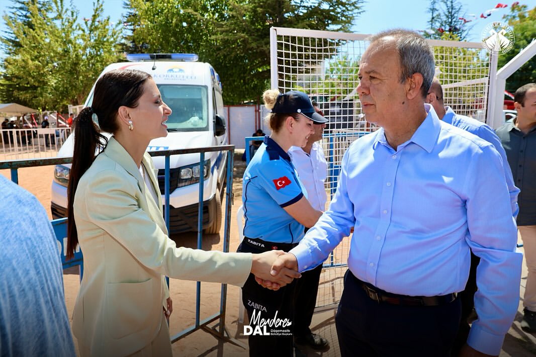 Korkuteli'nde Altın Kiraz Yağlı Pehlivan Güreşleri ve Şehzade Korkut Şenlikleri Coşkulu Anlara Sahne Oldu