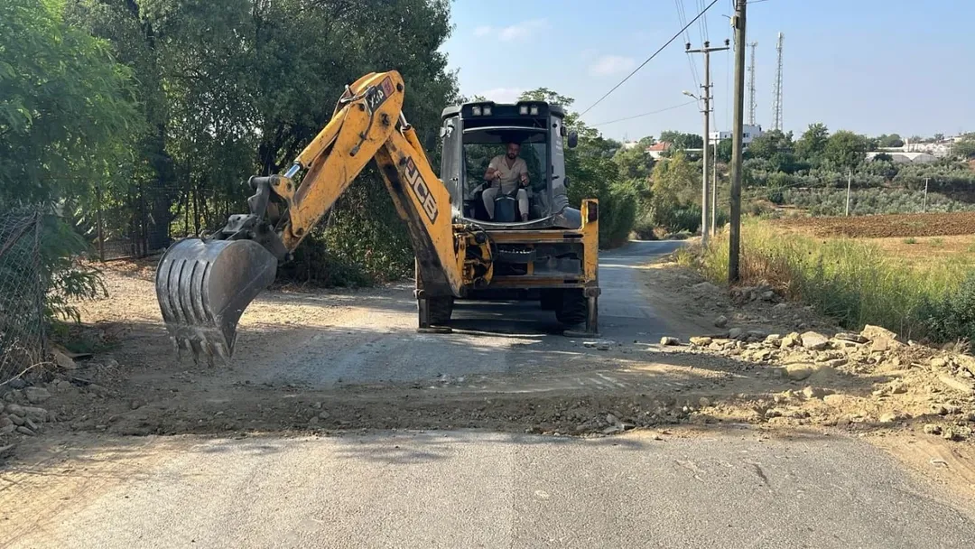 Antalya Aksu'da Yollar Yenileniyor: Çamköy Mahallemizde Asfalt Yama Çalışması Tamamlandı