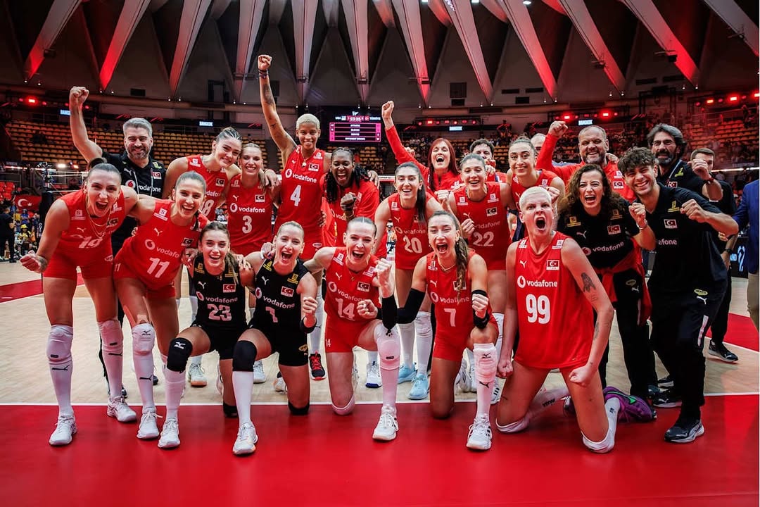 Milli Voleybol Takımı Dünya Şampiyonası'nda Finale Yükseldi