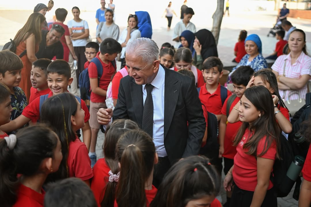 Demre'de İlköğretim Haftası Coşkuyla Kutlandı
