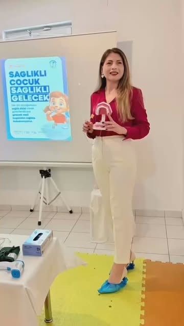 Antalya'da Sağlık Elçileriyle Sağlıklı Türkiye Yüzyılı Hedefine Doğru Adımlar