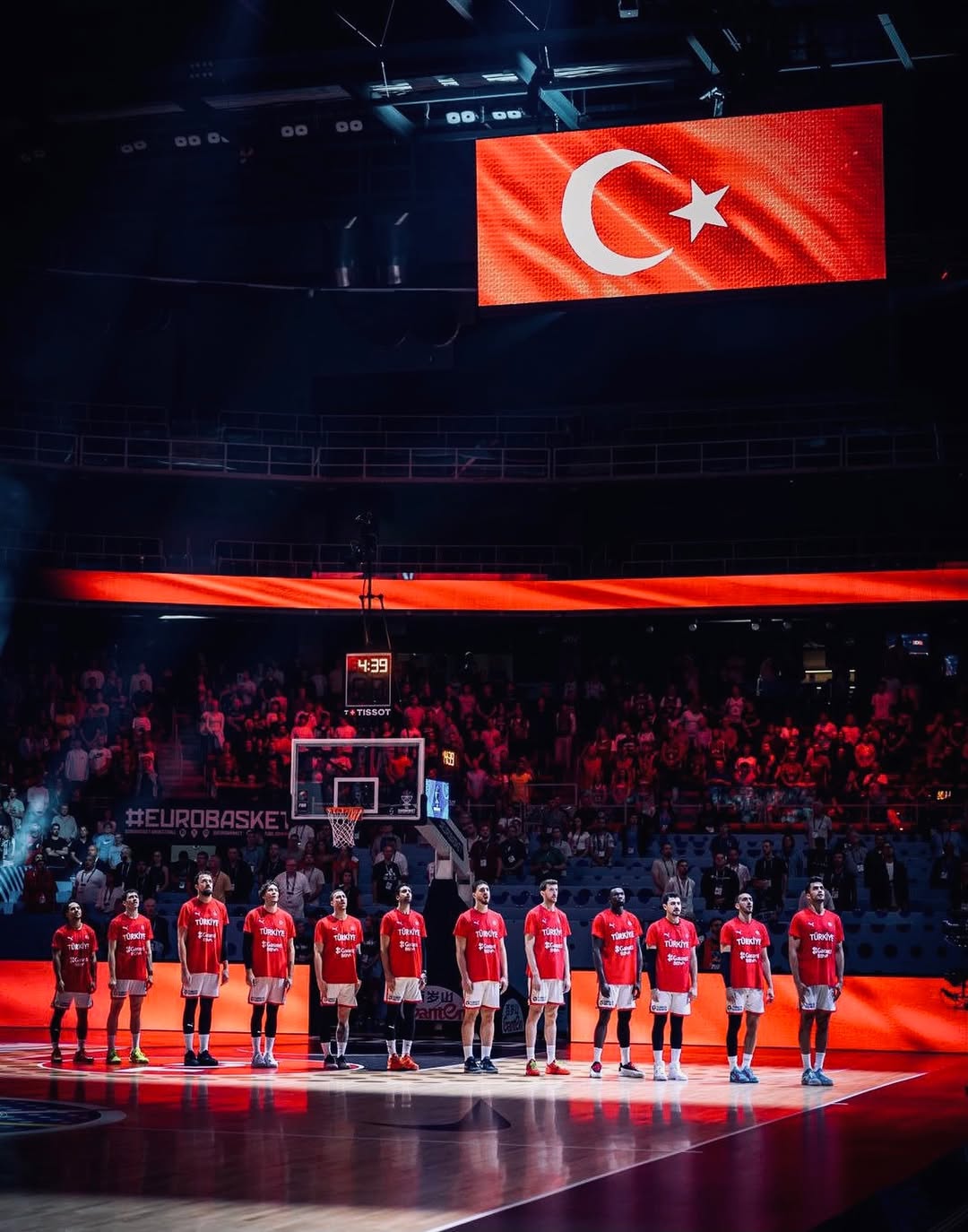 A Milli Basketbol Takımı Avrupa Şampiyonası'nda İkinci Oldu