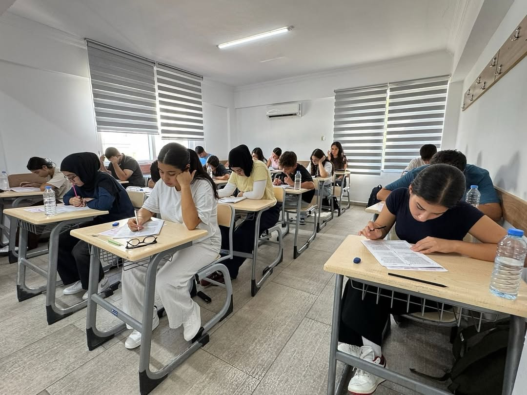 Antalya Kemer Belediyesi Öğrencilerine Ücretsiz Üniversite Hazırlık Desteği
