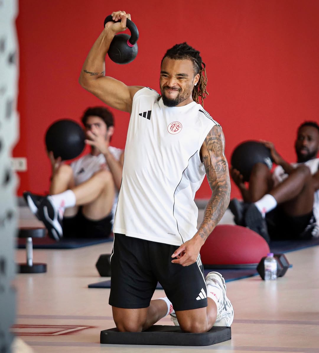 Antalya Spor FK Güne Fitness Salonunda Başladı