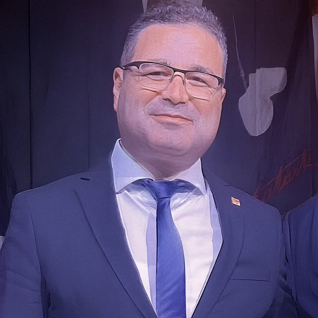 CHP Kumluca İlçe Kongresi Sonuçlandı: Emre Güzelyürek Başkan Seçildi