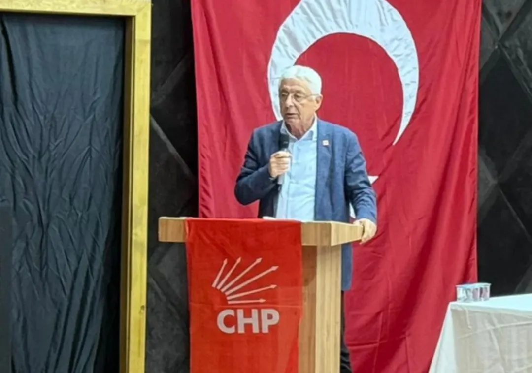 CHP Kemer İlçe Kongresi Yapıldı: Sedat Karakaya Yeniden Başkan Seçildi