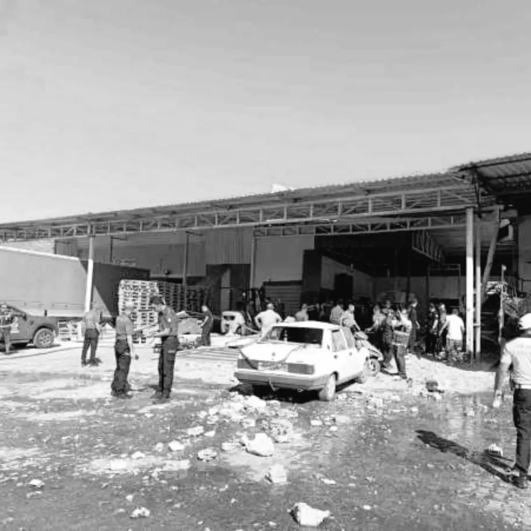 Antalya Demre'de Toptancı Halinde Patlama: 1 Ölü, Yaralılar Var