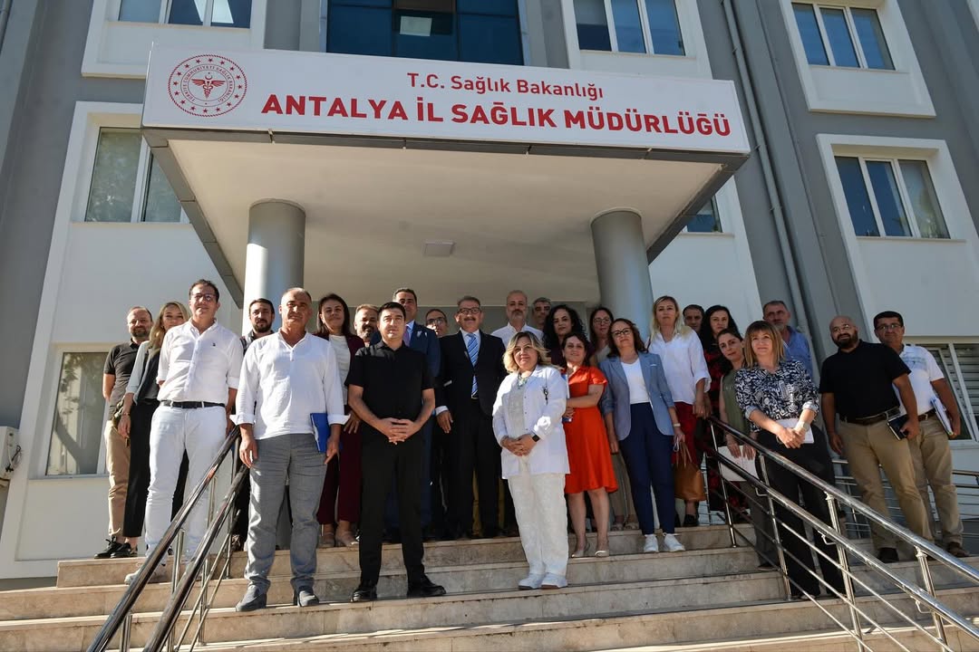 Antalya'da Kamu Hastaneleri İl Değerlendirme Toplantısı Yapıldı