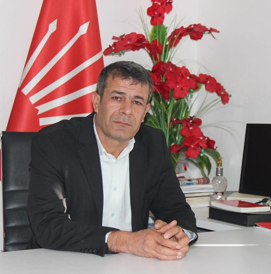 CHP Aksu İlçe Kongresi'nde Hamza Erdem Güven Tazeledi