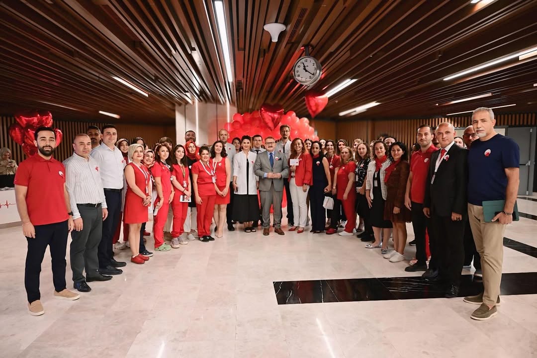 Antalya Şehir Hastanesi'nde Dünya Kalp Günü Etkinliği Yoğun İlgi Gördü
