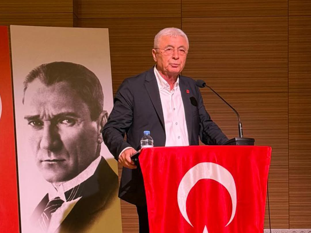 CHP Manavgat'ta Kongre: Oykun Başar Yeniden İlçe Başkanı Seçildi
