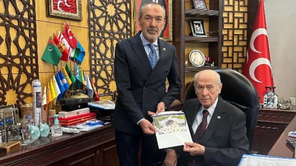 MHP Lideri Bahçeli'ye Horasan Erenleri Dergahı Cemevi Açılışı Davetiyesi Takdim Edildi