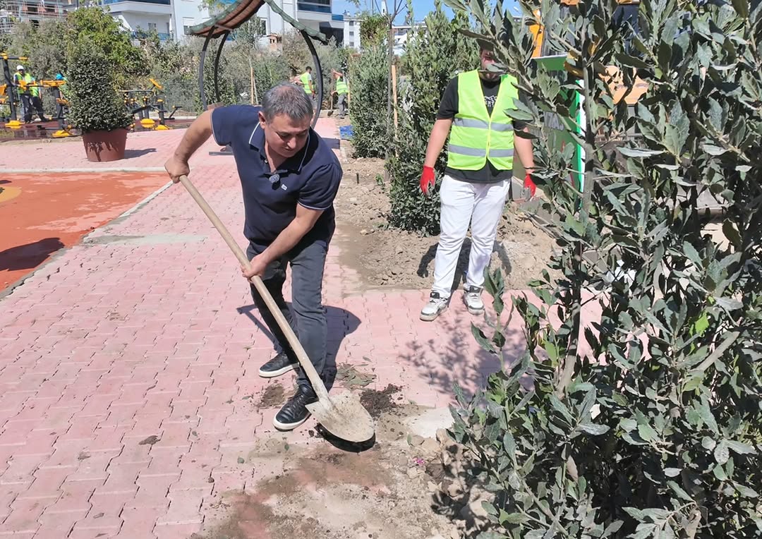 Antalya Aksu'da Macun Mahallesi'ne İki Yeni Park