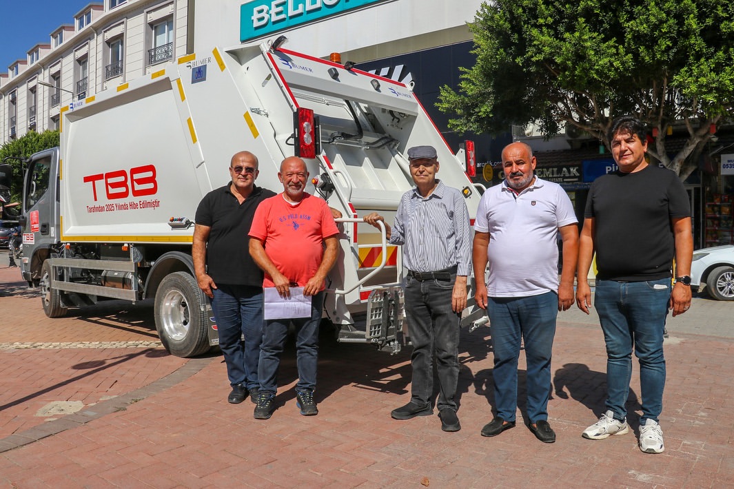 Gazipaşa Belediyesi'ne Çevre Dostu Çöp Kamyonu Teslim Edildi