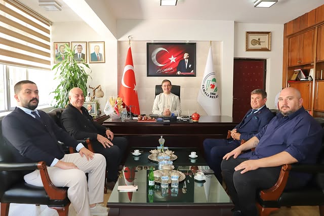 Zafer Partisi Üst Düzey Yetkilileri Elmalı Belediyesi'ni Ziyaret Etti